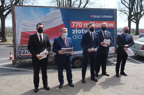 Konferencja PiS o Funduszu Odbudowy w Szczecinie Fot. Dariusz Gorajski